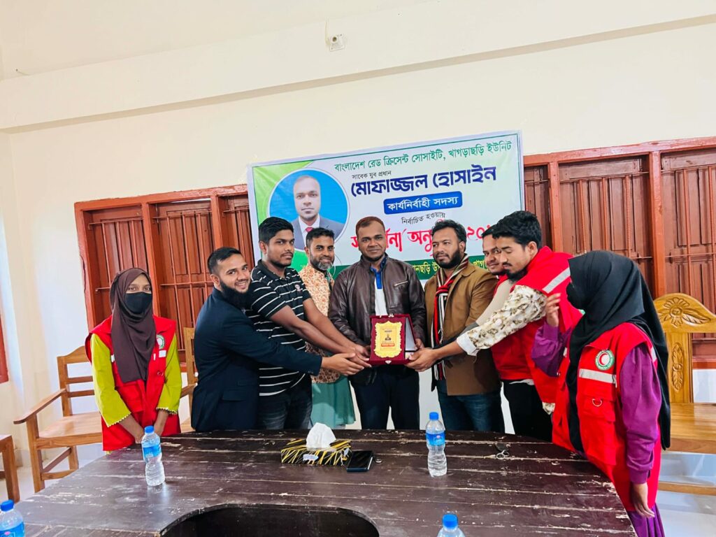 সাবেক যুব প্রধান মোফাজ্জল হোসেন ভূঁইয়াকে সংবর্ধনা