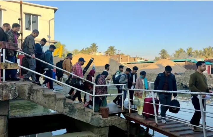 সেন্টমার্টিন যাত্রায় সক্রিয় ‘জালিয়াতি চক্র, আগামী ১৭ দিন কোন টিকেট নেই