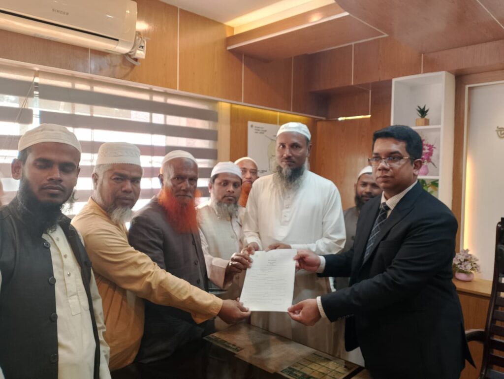 নরসিংদী-৪ আসনে ইসলামী আন্দোলনের এমপি প্রার্থী মাওলানা ছাইফুল্লাহ প্রধানের মনোনয়ন ফর্ম সংগ্রহ