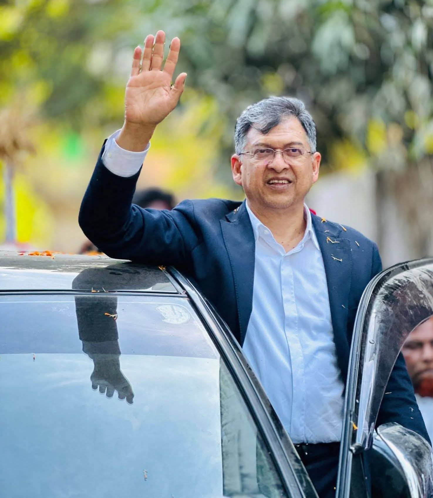 কক্সবাজার-১ আসনে বিএনপির মনোনয়ন সংগ্রহ করছেন সাবেক যোগাযোগ প্রতিমন্ত্রী সালাহউদ্দিন আহমেদ।