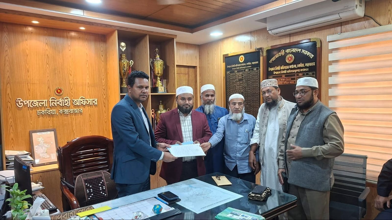 কক্সবাজার-১ আসনে মনোনয়নপত্র সংগ্রহ করলেন জননেতা আব্দুল্লাহ আল ফারুক
