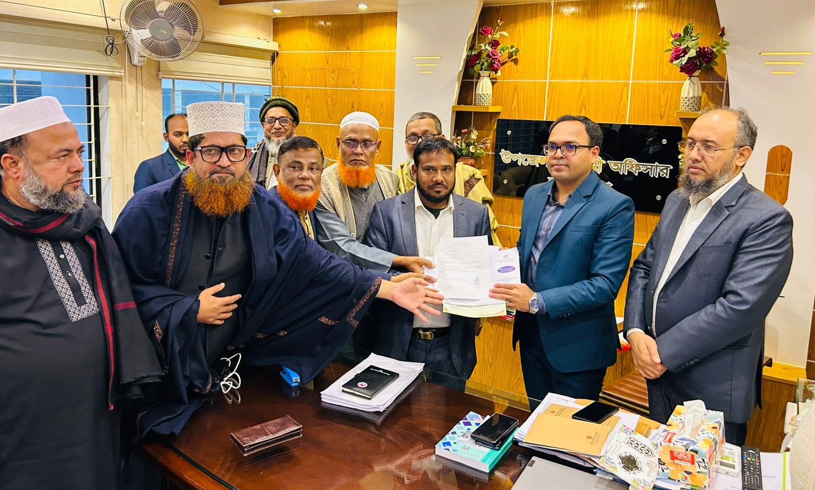 কুমিল্লা-৫ আসনে ১০ দলীয় জোটের পক্ষে দাড়িপাল্লার মনোনয়ন দাখিল।