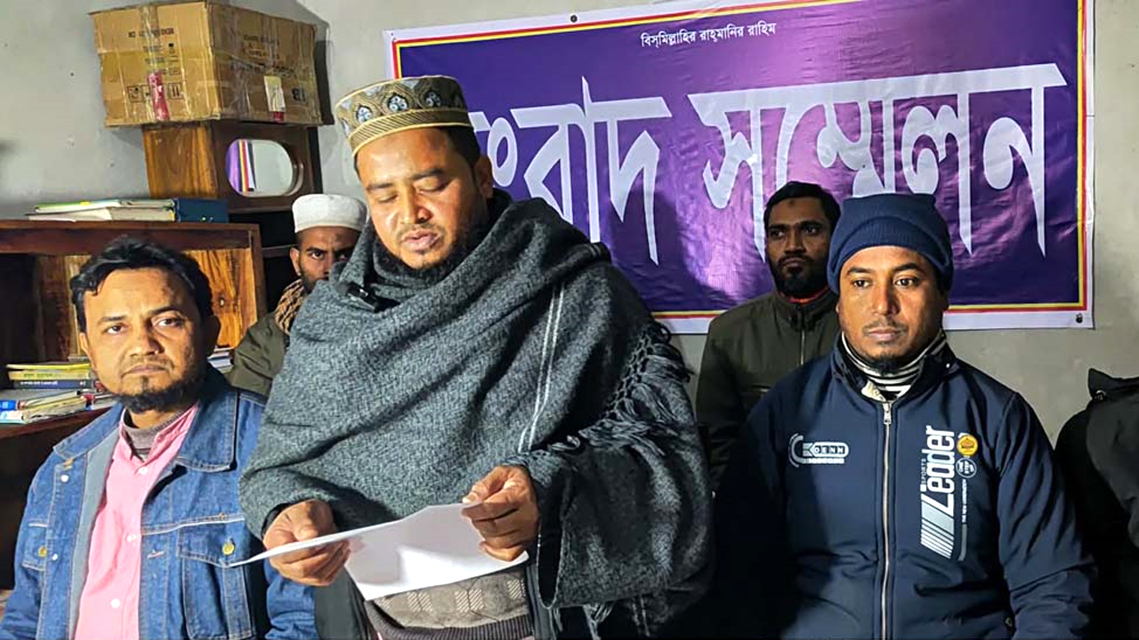 বড়াইগ্রামে ছাত্রদল নেতার বিরুদ্ধে শ্রমিক নেতাকে হত্যার হুমকির অভিযোগ