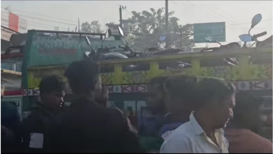লোহাগাড়া ও চকরিয়া থানা পুলিশের যৌথ অভিযান মটরবাইক চুরির ঘটনায় চক্রের সন্ধান