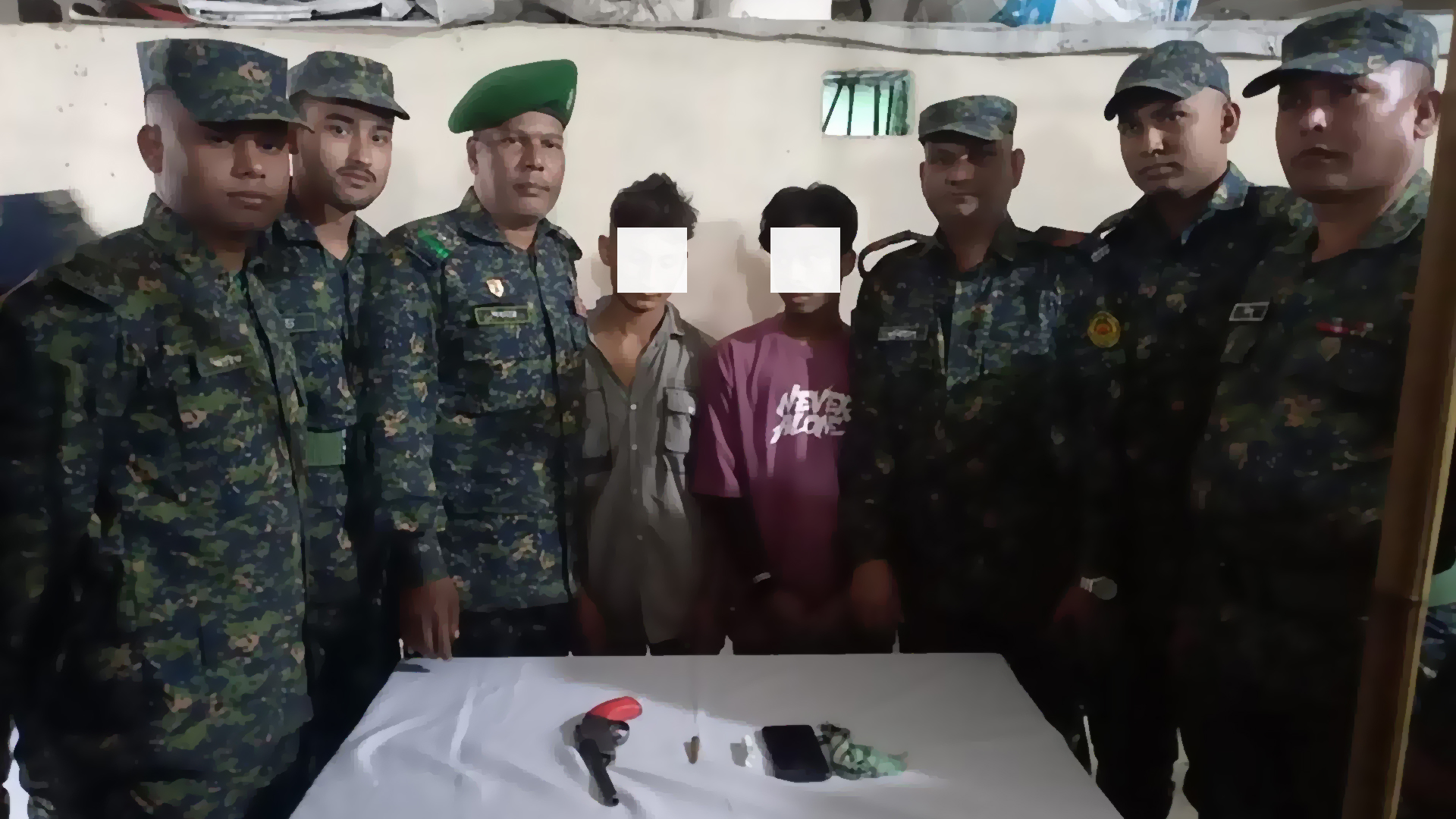 টেকনাফে আনসার ব্যাটালিয়নের অভিযানে নুর কামাল গ্রুপের দুই ডাকাত আটক