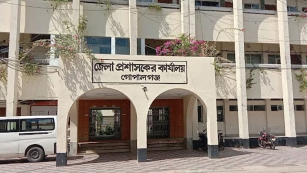 গোপালগঞ্জে তিনটি আসনে মনোনয়ন যাচাই বাছাই করে ১৩ জনের মনোনয়ন বাতিল হয়েছে ।