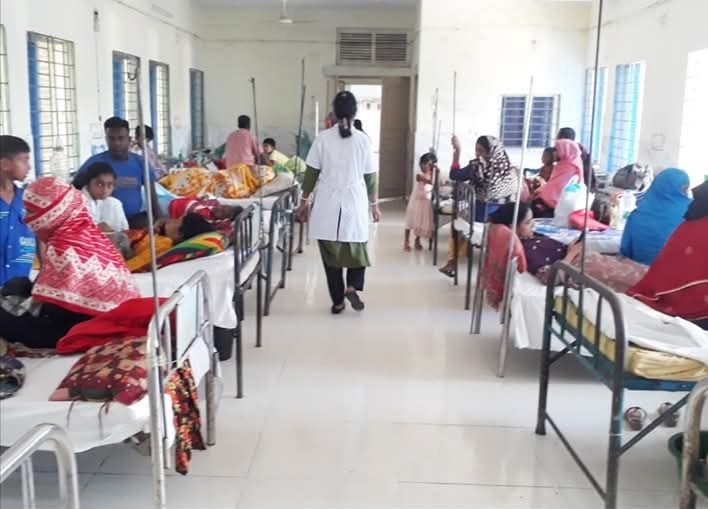 গোপালগঞ্জে তীব্র শীত, হিমেল হাওয়া ও ঘন কুয়াশায় ঠান্ডাজনিত রোগে আক্রান্তের সংখ্যা দিন দিন বাড়ছে।