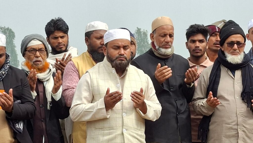 জুলাই বিপ্লবে বীর চট্টলার শহীদ ওয়াসিম আকরামের কবর জিয়ারত করলেন জননেতা আবদুল্লাহ আল ফারুক