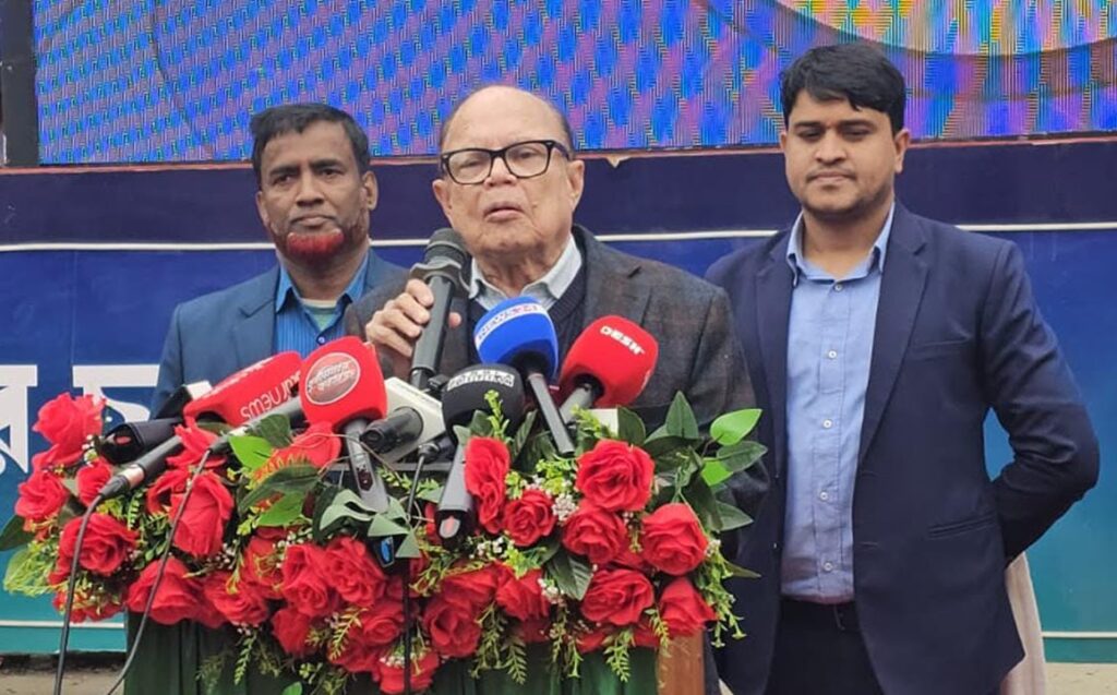 ​প্রশাসন নিরপেক্ষ থাকবে, বিচ্যুতি ঘটলে ব্যবস্থা: কুমিল্লায় উপদেষ্টা আলী ইমাম মজুমদার।