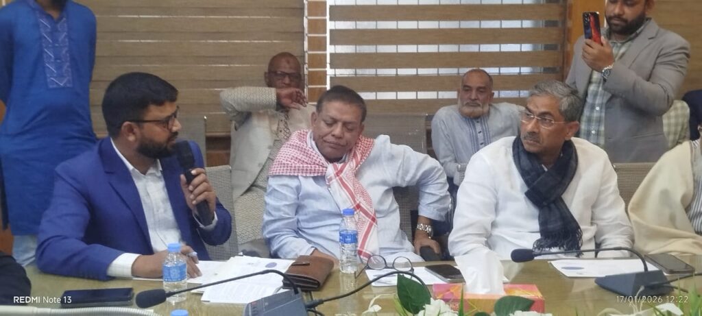জাতীয় নির্বাচনকে ঘিরে লক্ষ্মীপুরে অবহিতিকরণসভা শেষে সাংবাদিকদের মুখোমুখি হন এবিএম আশরাফ উদ্দিন নিজান