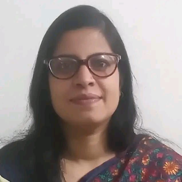 পাবনায় তথ্য গোপন করে নিজ জেলায় চাকরি, পক্ষপাতিত্বের অভিযোগে নির্বাচন কর্মকর্তার বদলি দাবি