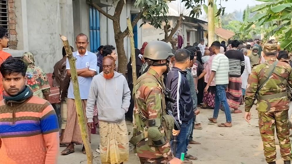 নড়াইল সদরে দু’পক্ষের সংঘর্ষে নিহত ৪