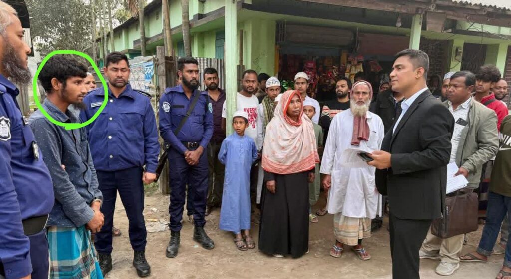 মাদকাসক্ত ছেলের বিরুদ্ধে অভিযোগে বাবা মায়ের সামনেই মোবাইল কোর্ট, চার মাসের কারাদণ্ড