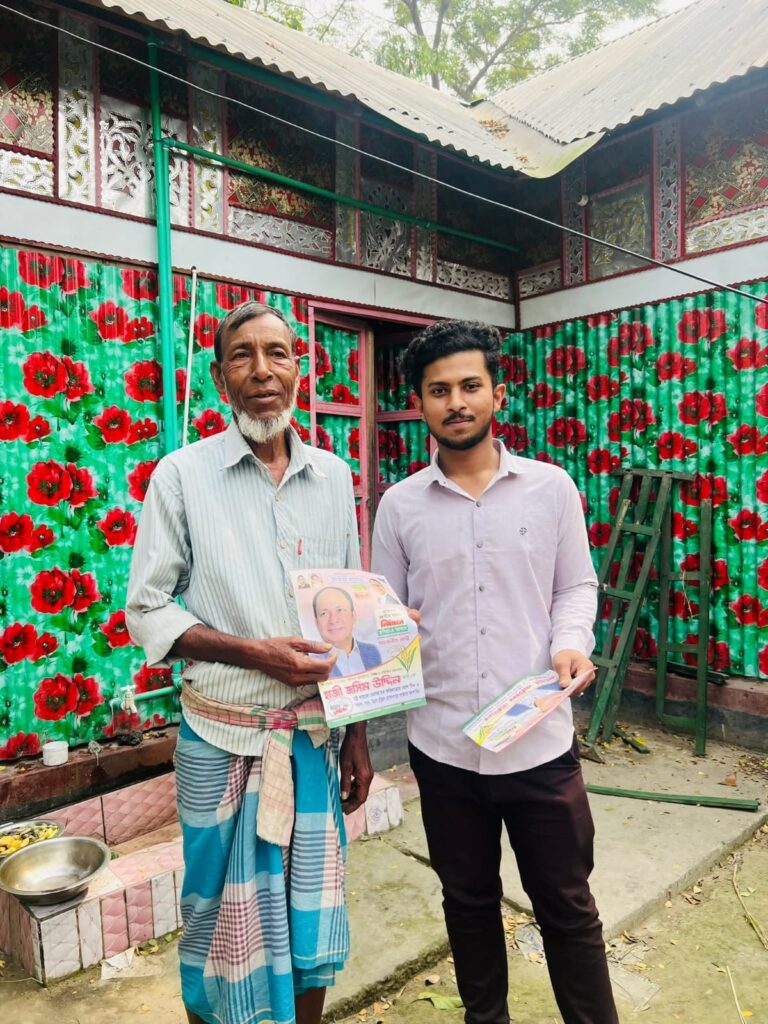 কুমিল্লা-৫ আসনে আচরণবিধি লঙ্ঘনের অভিযোগ, রঙিন লিফলেট নিয়ে প্রচারণা জসিম উদ্দিনের।