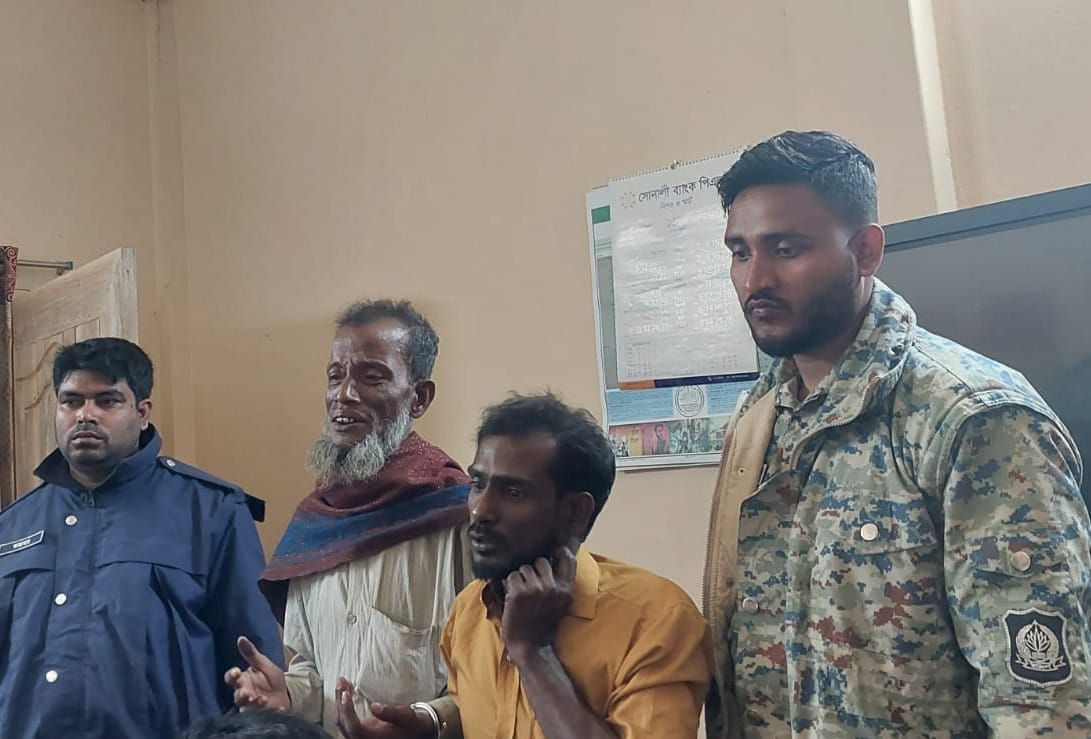 “লামায় গাঁজা সেবনের দায়ে দুই ব্যক্তিকে সাত দিনের বিনাশ্রম কারাদণ্ড”