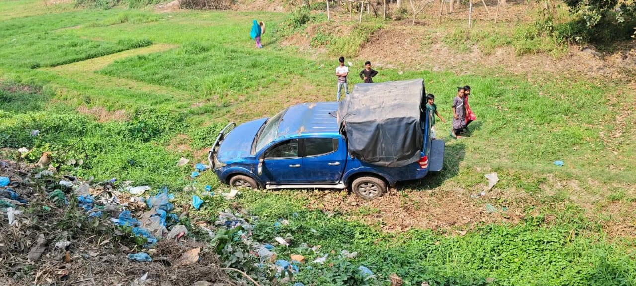 গাড়ি খাঁদে পড়ে বাঞ্ছারামপুরের ৭ পুলিশ সদস্য আহত