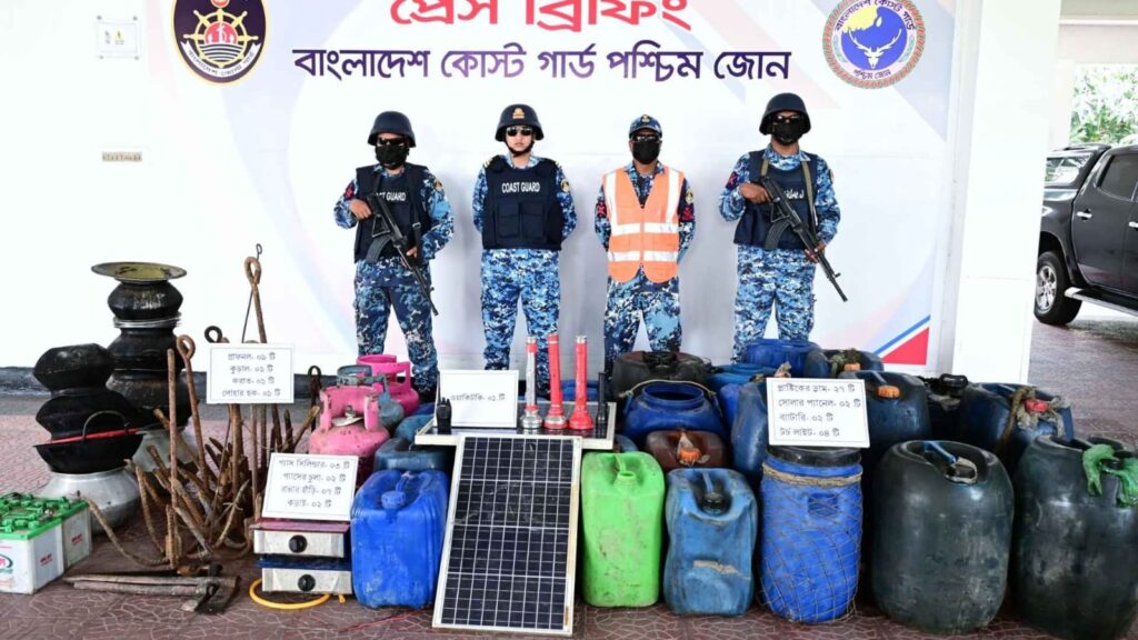 সুন্দরবনের ডাকাত ‘ছোট সুমন বাহিনী’র আস্তানা ধ্বংস, মালামাল জব্দ