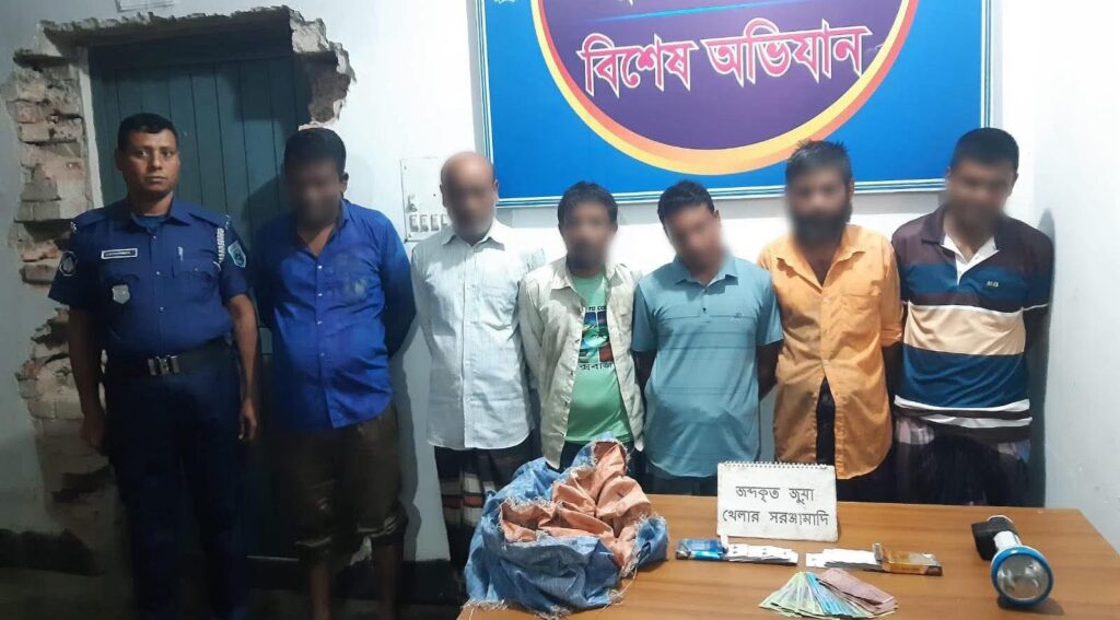 উলিপুরে জুয়া খেলায় হাতেনাতে ধরা ৬, সরঞ্জাম ও নগদ অর্থ উদ্ধার