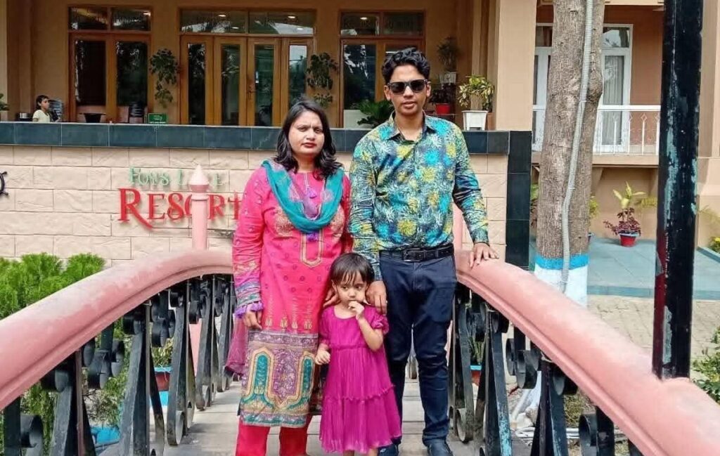 সন্তানকে বাঁচাতে গিয়ে প্রাণ দিলেন মা, নিহত শিশুকন্যাও