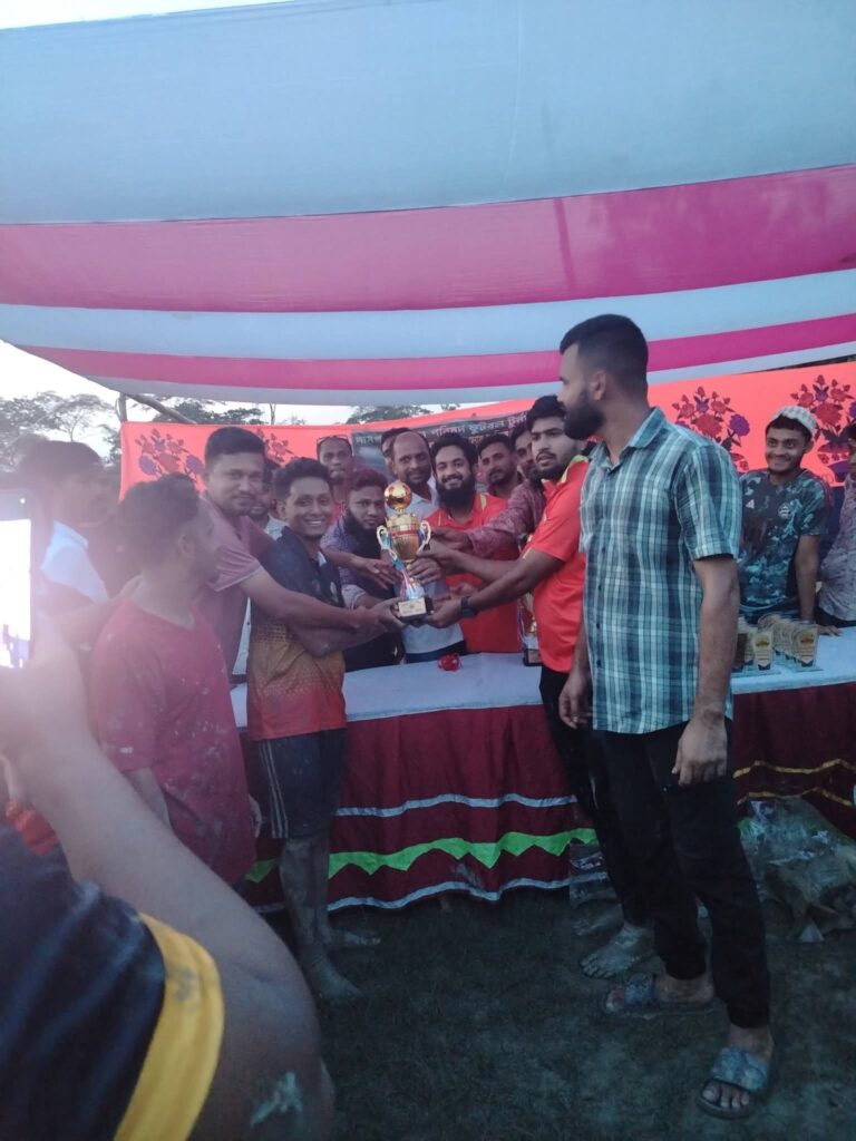 ‎মাদক থেকে যুব সমাজকে দূরে রাখতে বাউফলে ফুটবল টুর্নামেন্টের আয়োজন