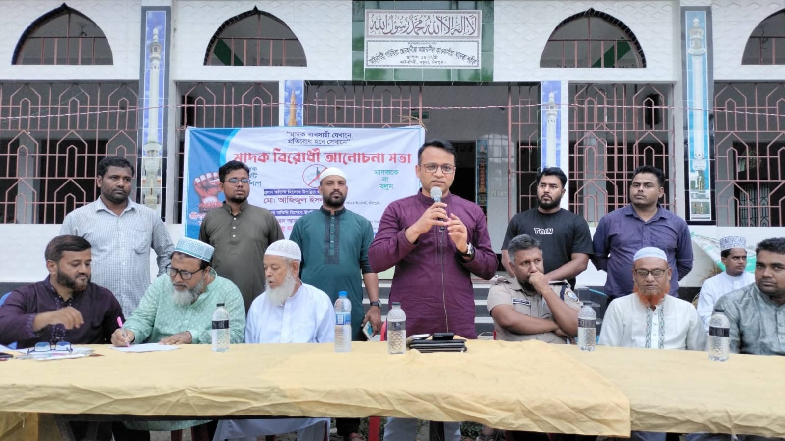 কচুয়ায় মাদকবিরোধী আলোচনা সভা: আইনগিরী হবে মাদকমুক্ত গ্রাম-ওসি আজিজুল ইসলাম