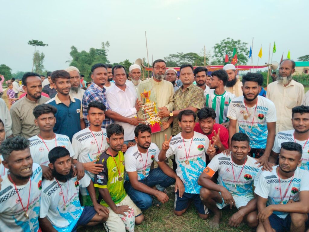 তাহিরপুরে বেগম খালেদা জিয়া স্মৃতি ফুটবল টুর্নামেন্টে বিএনপি একাদশ চ্যাম্পিয়ন