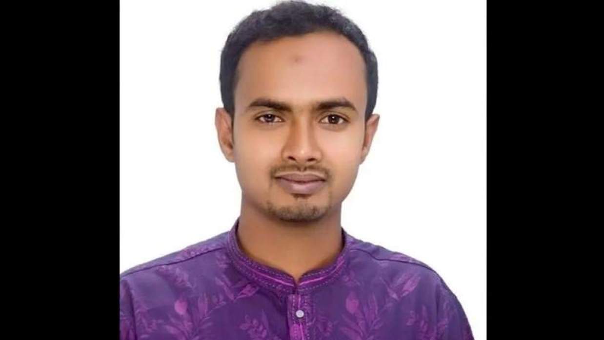 খামারের টিনের চাল থেকে পড়ে সাবেক ছাত্রলীগ সভাপতির মৃ/ত্যু