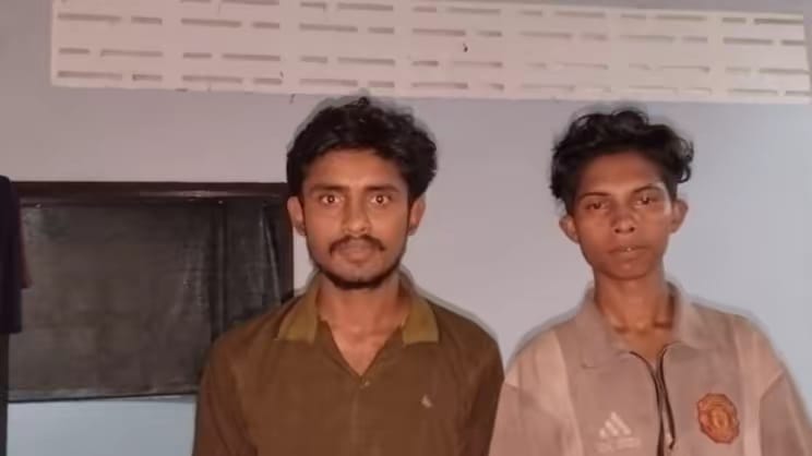 ছেলে ঘরে ফিরবে কবে—প্রহর গুনছেন মা।