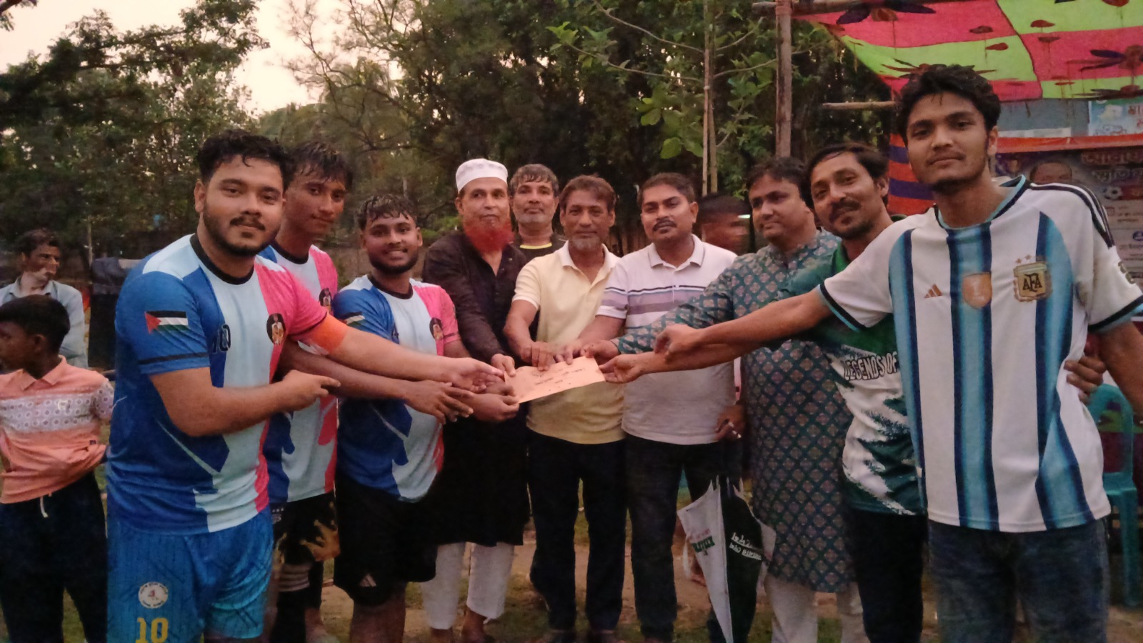 আরাফাত রহমান কোকো স্মৃতি ফুটবল টুর্নামেন্টের ফাইনাল খেলা অনুষ্ঠিত