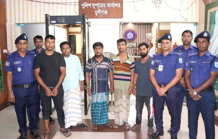 গজারিয়ায় দ্যা জিয়া অ্যান্ড ব্রাদার্স কনস্ট্রাকশন সাইটে ডাকাতির ঘটনায় ১৯ জন আটক