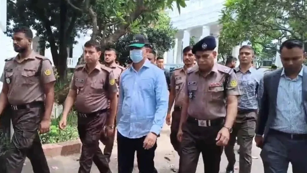 টেকনাফের একরাম হত্যা মামলায় ট্রাইব্যুনালে মিফতাহ ও বদি