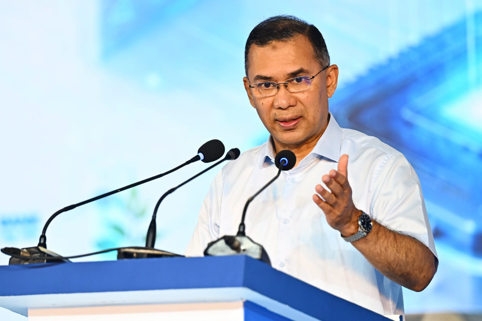 রাষ্ট্রীয় প্রতিষ্ঠানে সংস্কারের গতি বাড়িয়েছে সরকার, নজরদারিতে বিতর্কিত কর্মকর্তা
