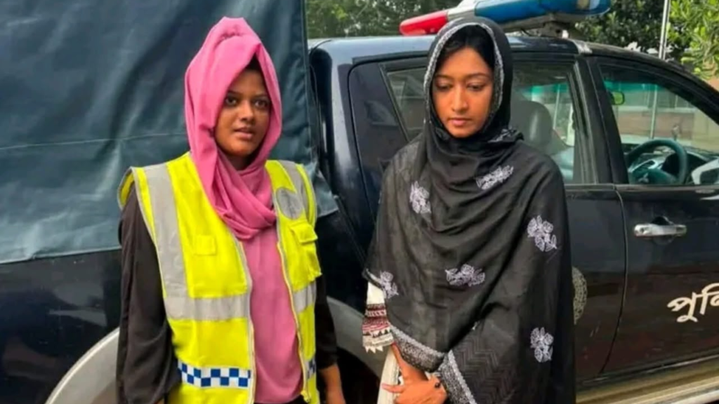 পুলিশ দেখে ফেলে পালালো পার্টনার, যুবতীর ব্যাগে মিলল ২ কেজি গা’জা