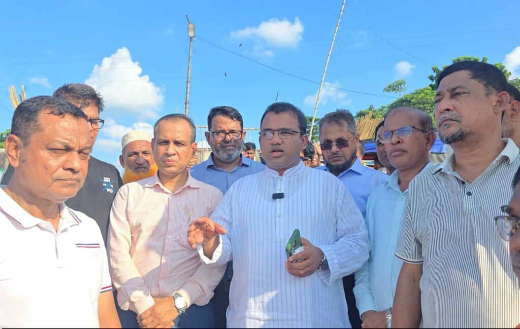 দাউদকান্দিতে আধুনিক নৌবন্দর স্থাপনের লক্ষ্যে বিআইডব্লিউটিএ-এর সরেজমিন পরিদর্শন দাউদকান্দি