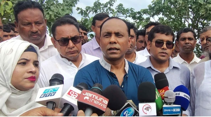 কলমাকান্দায় সরকারি গাছ উপড়ে ফেলায় পরিদর্শনে ডেপুটি স্পিকার কায়সার কামাল: জড়িতদের গ্রেফতারের ৪৮ ঘন্টার আল্টিমেটাম
