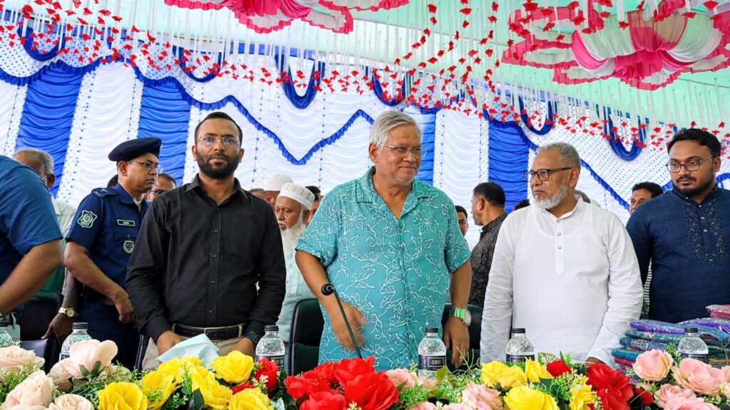 তেঁতুলঝোড়ার ৪৬ পূজামণ্ডপে আর্থিক সহায়তা দিলেন ঢাকা-২ আসনের এমপি আমানউল্লাহ আমান